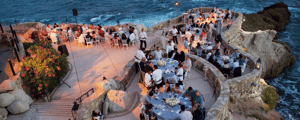 Awards dinner outside for an incentive trip with GoGather