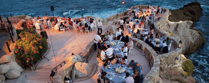 Award dinner outside at an incentive trip