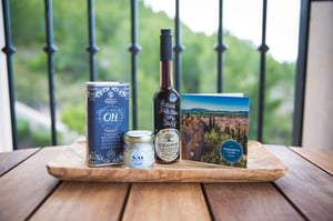 corporate event gifts including balsamic vinaigrette and olive oil