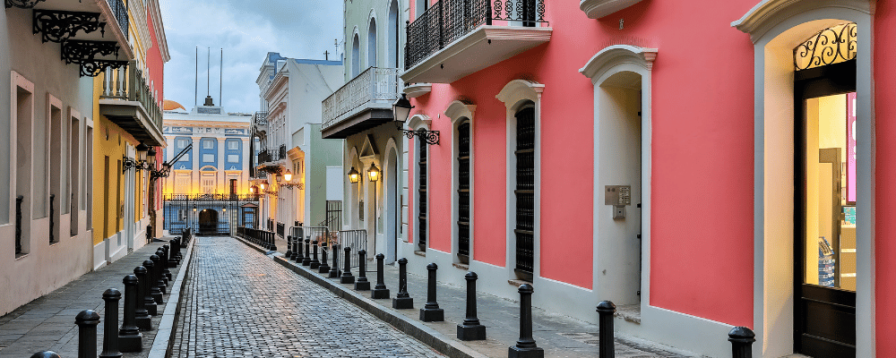 colorful streets of puerto rico