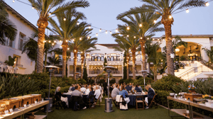 dinner with attendees outside