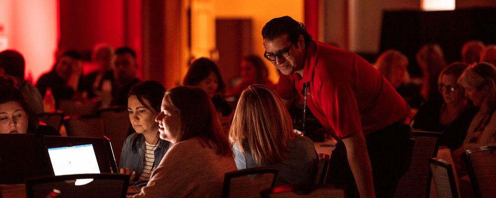 event manager working with an A/V company during a conference